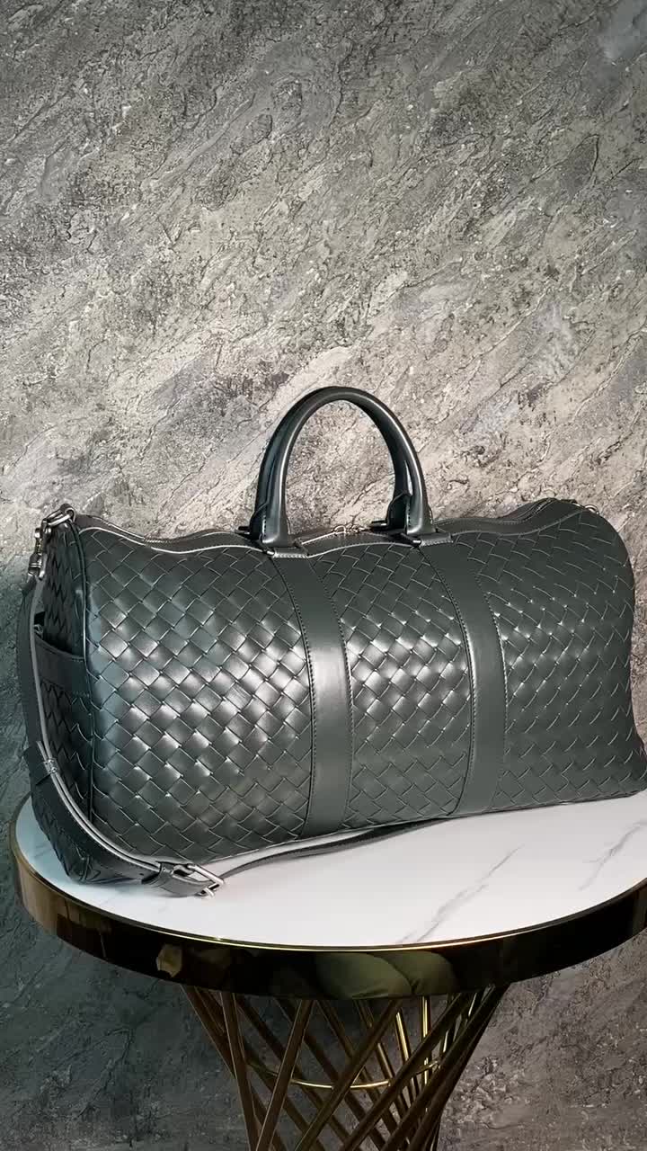 Видео: Дорожная сумка темно-зеленая Bottega Veneta BP-466480510